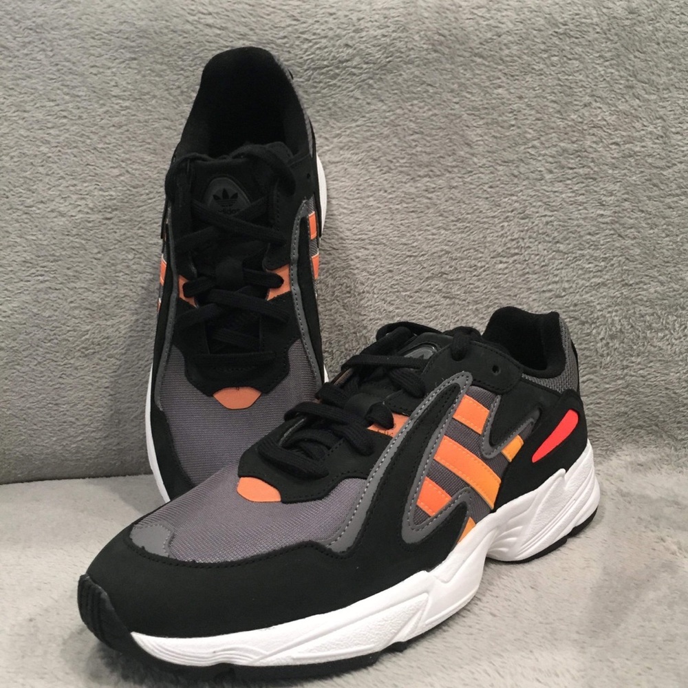 Adidas Yung-96 men size 11 néw shoes $59